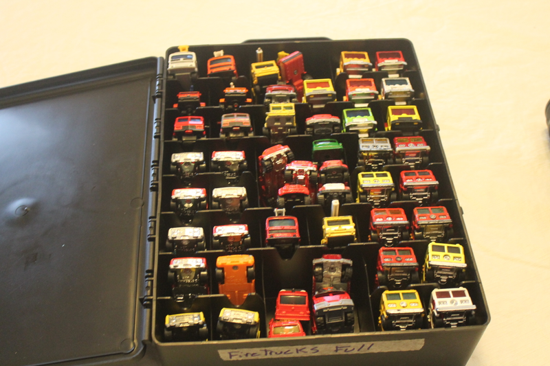 Illustration for article titled Enormous Die-cast collection - Box 1 - Fire Trucks